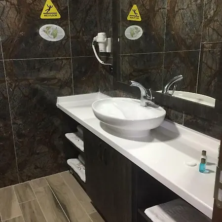 Asli Boutique Hotel *